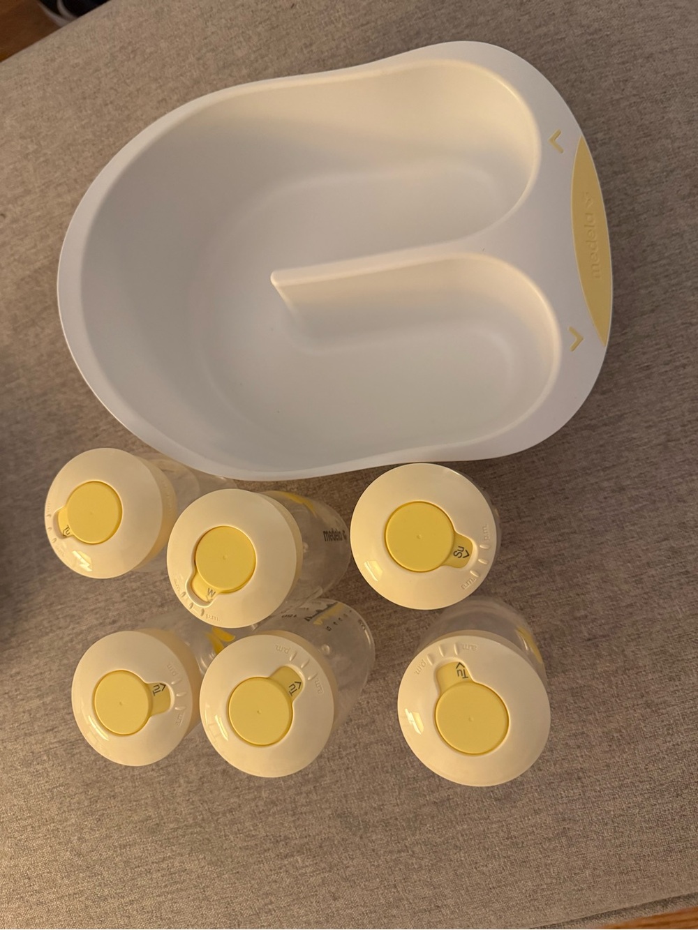 Medela Breast Milk Storage Set - Picture 2 of 5